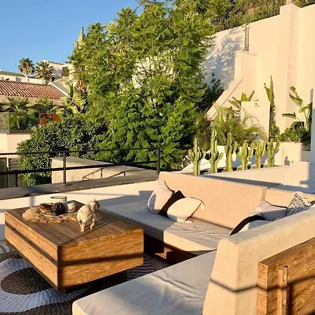 Pure Luxury In Villa *