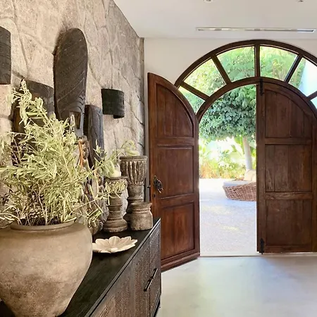 Villa Pure Luxury In *